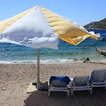 Apartment Apartments By The Sea Prizba, Korcula - 9276 *