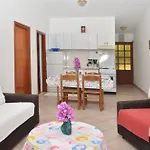 Apartment Apartments By The Sea Prizba, Korcula - 9276